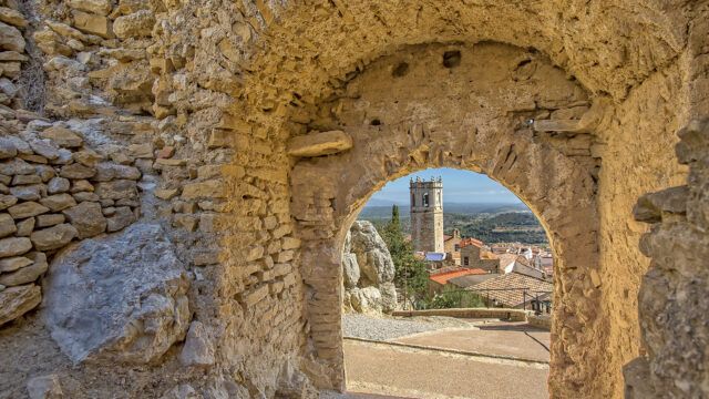 castillo cervera del maestre